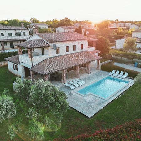 Theblueview Villas Near Porec Sveti Lovreč Pazenatički Exteriör bild