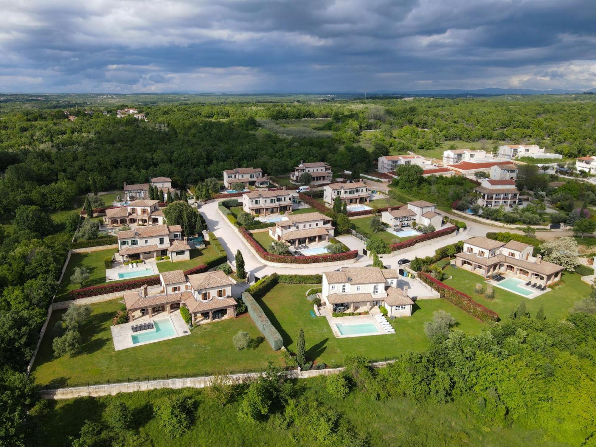 Theblueview Villas Near Porec Sveti Lovreč Pazenatički Exteriör bild